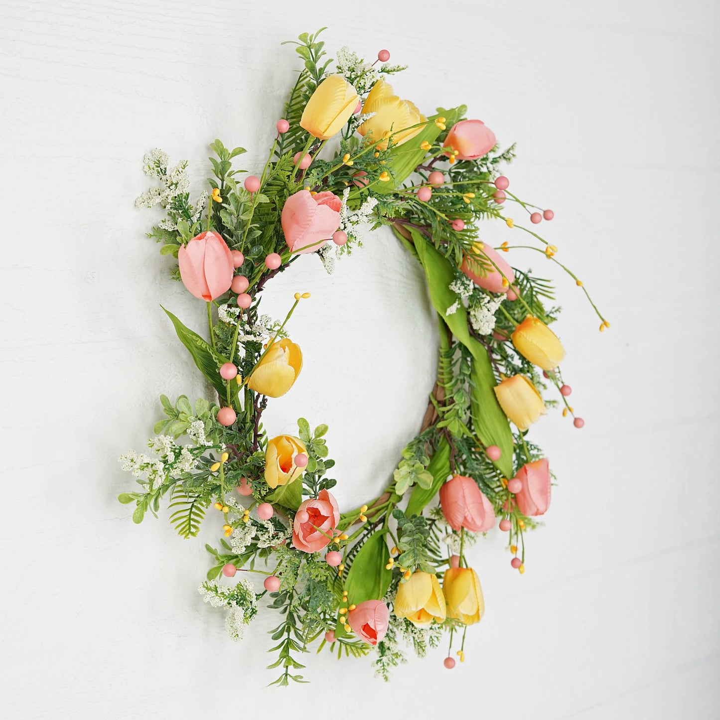 31180- 22in Wreath-Peach and Yellow tulips with greenery